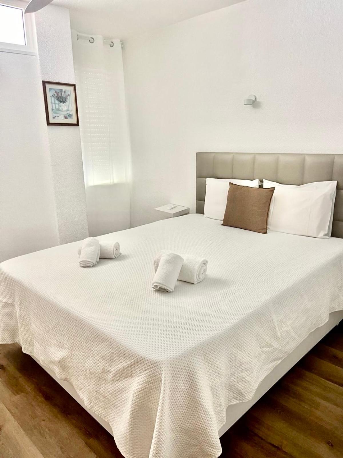 Top Ocean View Apartment - Amazing Sunset - Modern Style - Pool & 200M To Beach 波尔蒂芒 客房 照片